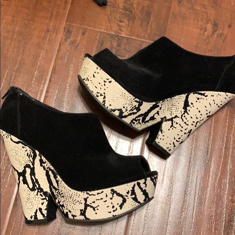 Black suede heels